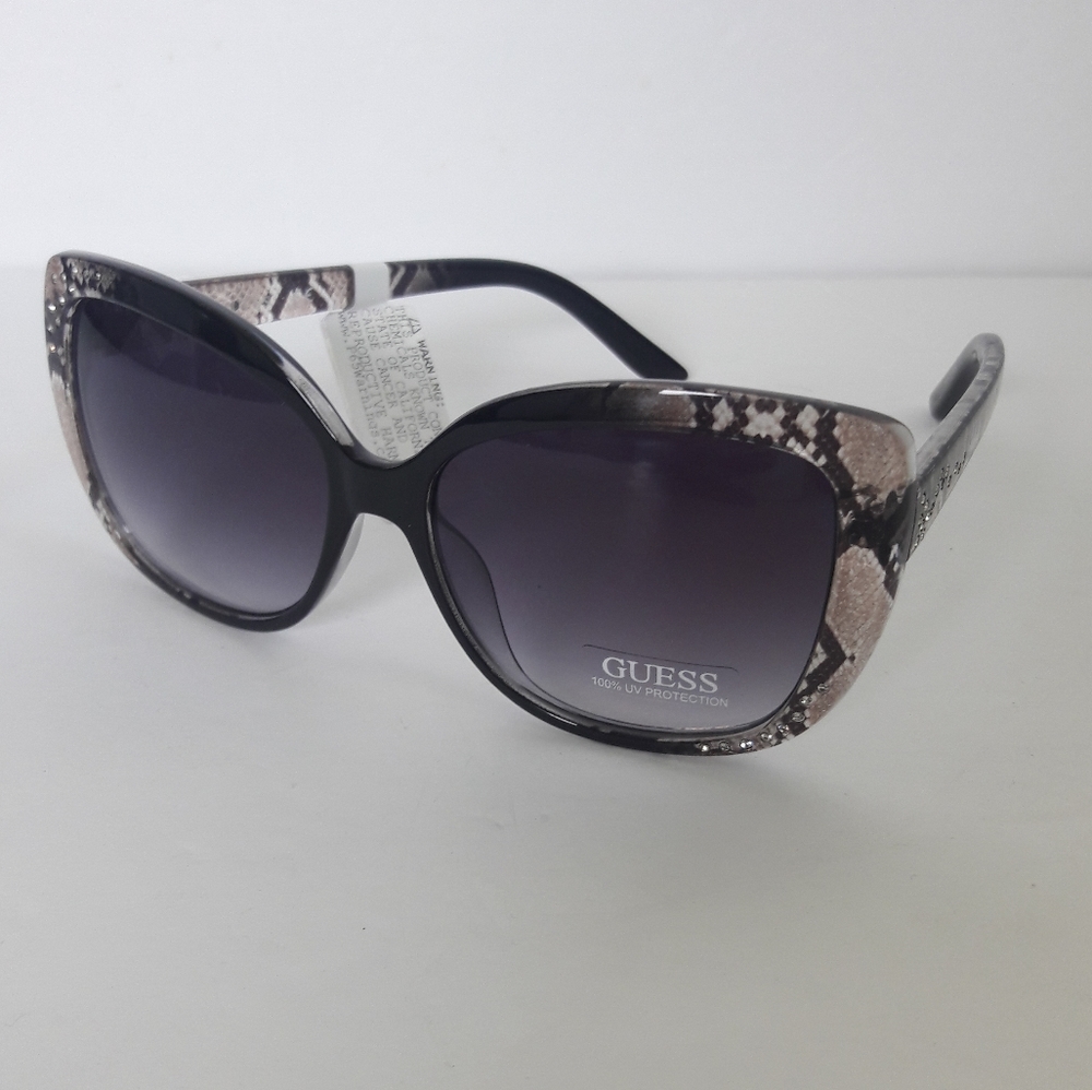 NWT GUESS SUNGLASSES EYEWEAR ACCESSORY